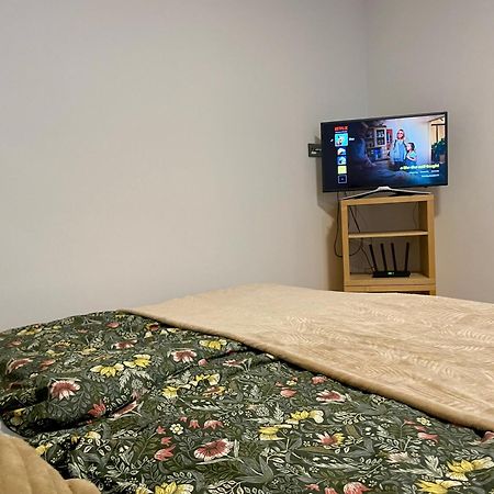 Apartment Navi- Modern Studio In Krkonose Foothills Stare Buky Bagian luar foto